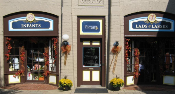 retail storefront outdoor historic signs