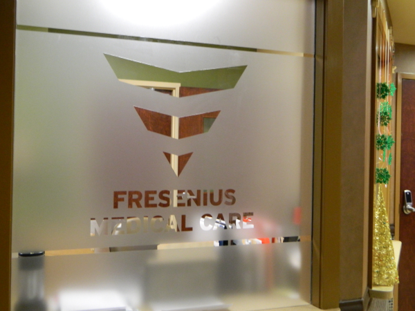 Vinyl etch for Fresenius medical care by 12-Point SignWorks