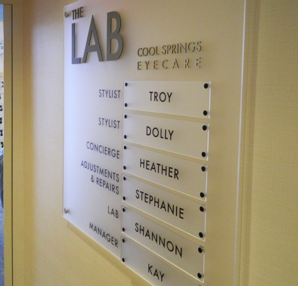 Custom slat directory sign for the optical lab at Cool Springs Eyecare in Franklin, TN. 12-Point SignWorks