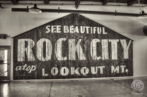See Rock City signage in the American Sign Museum. Courtesy of Robert Miller, photoilsa.com. 12-Point SignWorks