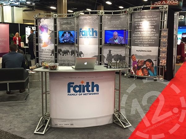 The completed truss system trade show display for Faith Broadcasting Network. 12-Point SignWorks